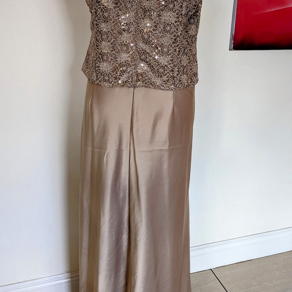 Alex Evening's Elegant sequined lace bodice and satin-skirted gown with jacket. - Picture 4 of 8